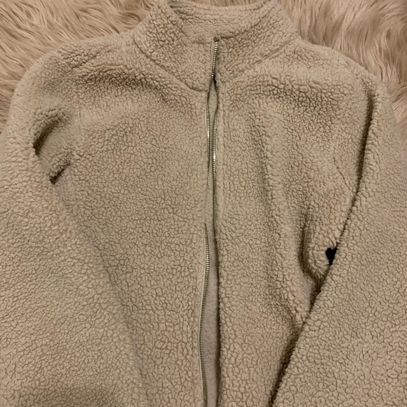 jacket - Picture 2 of 4